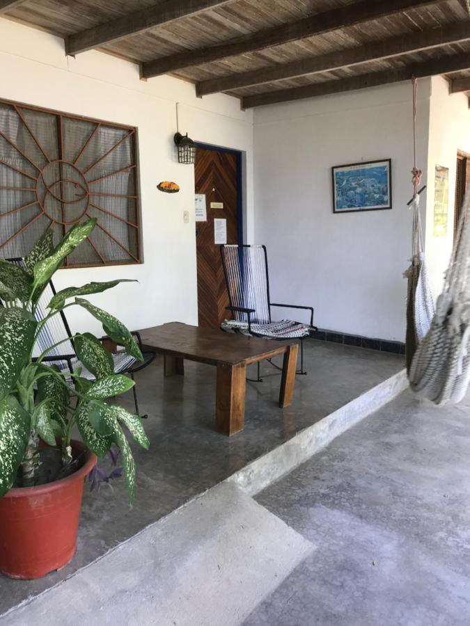 El Pargo Feliz Hotel Montezuma Bagian luar foto